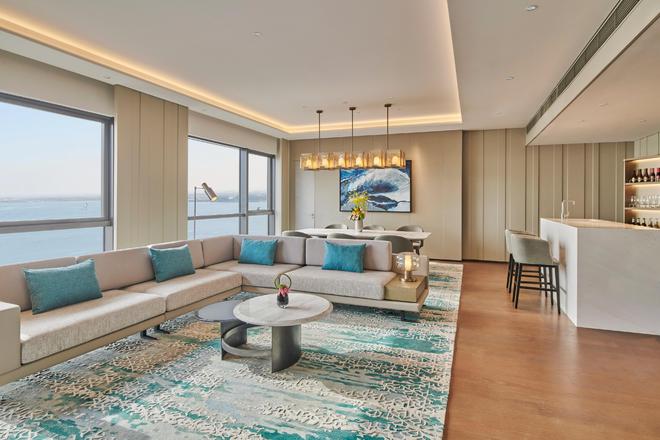 上海臨港雅辰酒店設(shè)計(jì)風(fēng)格以無(wú)柱方正，氣派不凡